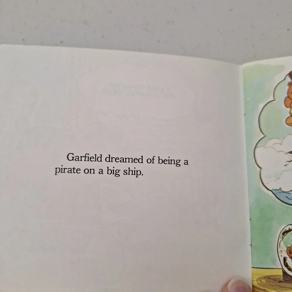 1982 Random House Garfield The Pirate Jim Davis Mike Fentz Comic Halloween Costu